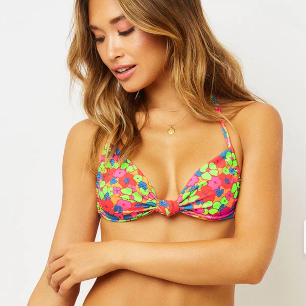 NWT Frankie’s Bikinis Gabe top • Large • Groovy print